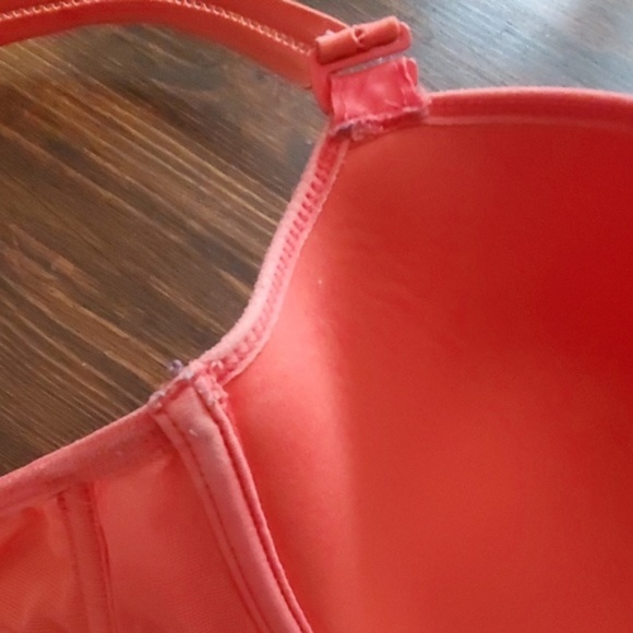 Pink Underwire Bra - Picture 5 of 7